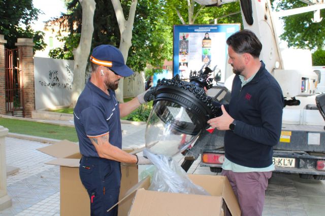 La Alameda de la Constitución multiplica por tres su iluminación para atender una vieja reivindicación de los lorquinos - 2, Foto 2