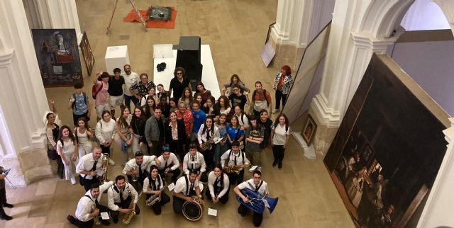 Llega El museo del pueblo de Daniel García Andújar a la Sala Verónicas para iniciar el montaje de la exposición La noche americana - 1, Foto 1
