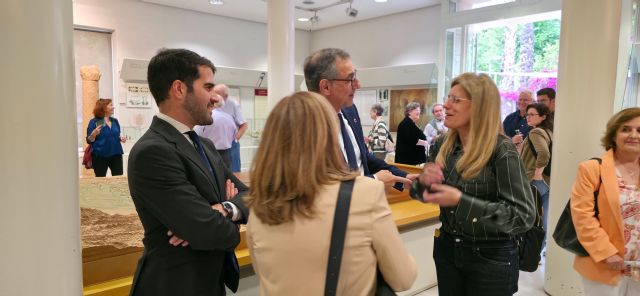 El arte y la ciencia se dan la mano a través de la exposición inédita de investigadores de la Facultad de Biología - 3, Foto 3