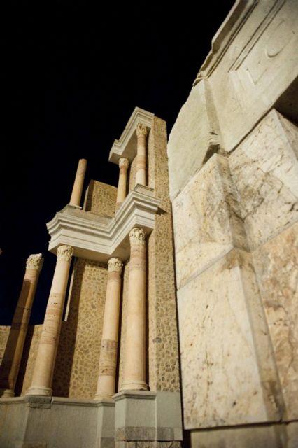 El Teatro Romano podrá visitarse desde el sábado bajo la luz de la Luna - 1, Foto 1