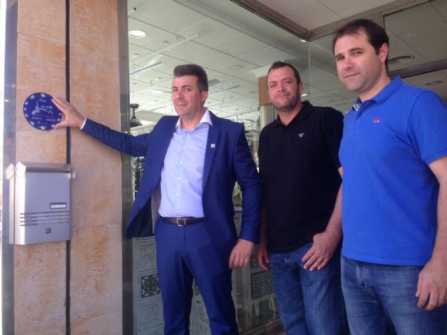 Los comerciantes del Barrio de San Cristóbal y de la Avenida de Europa se unen para dinamizar la actividad económica de la zona norte de la ciudad - 1, Foto 1