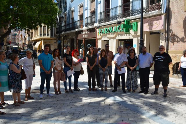 Águilas guarda un minuto de silencio en señal de condena a la violencia - 1, Foto 1