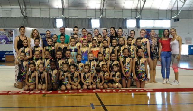 El Club Rítmica y Estética Pinatar clausura  temporada 2016/17 - 1, Foto 1