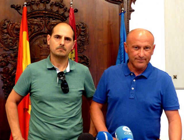 IU-V denuncia la situación de semiesclavitud  que se vive en algunos tajos del campo de Lorca - 1, Foto 1