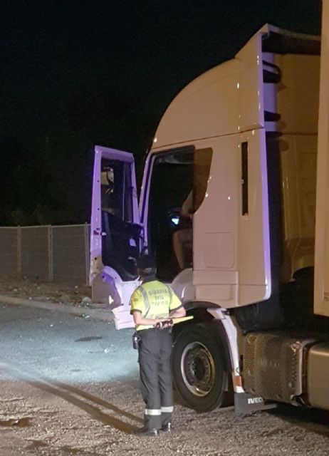Detienen al conductor de un camión pesado que superaba cinco veces la tasa de alcohol, Foto 2