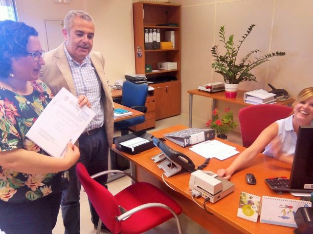 La Entidad Regional de Saneamiento y Depuración recibe la documentación relativa a tratamiento terciario de aguas en Pliego - 1, Foto 1