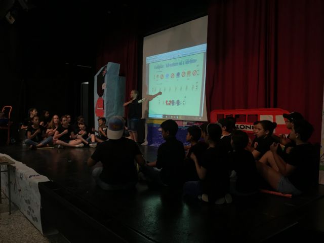 El CBM Hernández Ardieta celebra la Semana de las Lenguas con actuaciones musicales y teatro - 4, Foto 4