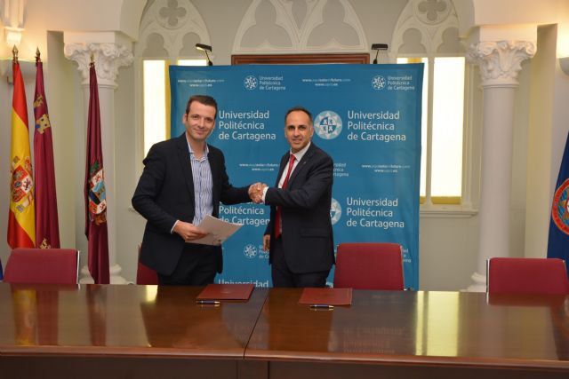 Bodegas Luzón asesorará a estudiantes de la UPCT para elaborar la nueva añada del vino Tomás Ferro - 1, Foto 1