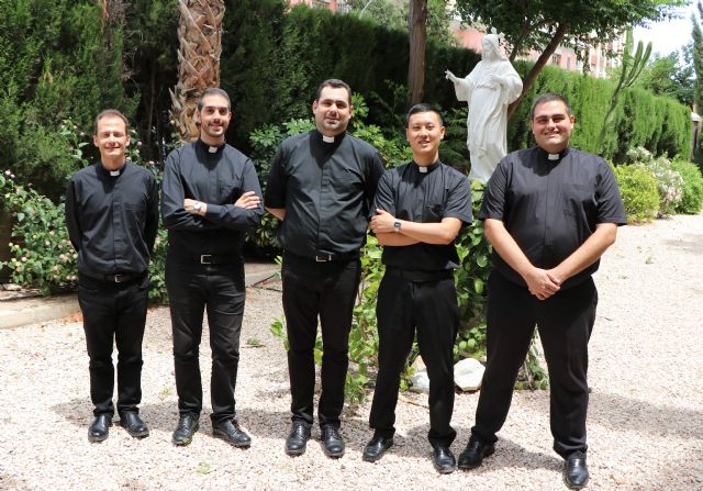Cinco jóvenes se ordenan presbíteros este año - 1, Foto 1