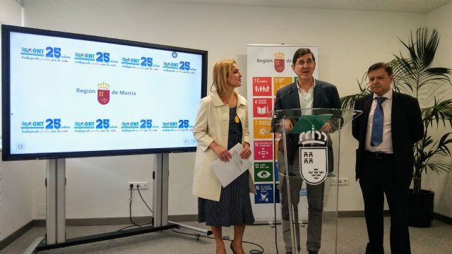 El consejero de Salud en funciones recibe a la directora de la Organización Nacional de Trasplantes - 1, Foto 1