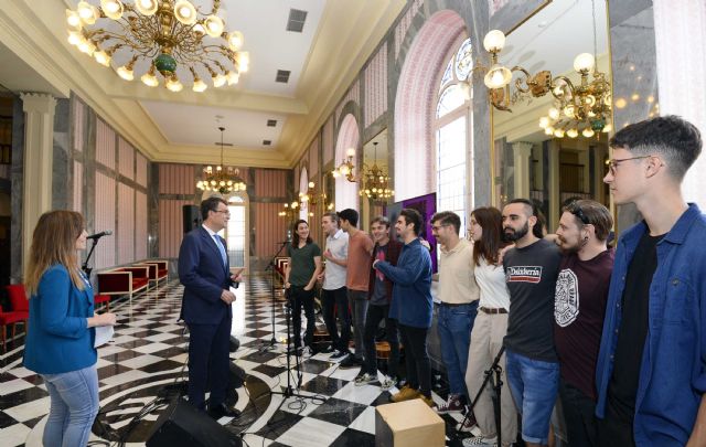 Decembird, Austin Slack y Mez-K encabezan la playlist del nuevo pop-rock murciano - 1, Foto 1