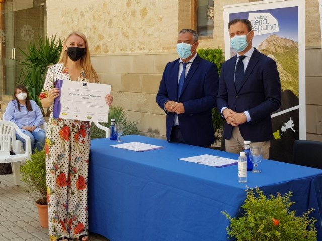 Cinco establecimientos y servicios de Alhama, distinguidos por su compromiso con la calidad turstica, Foto 1