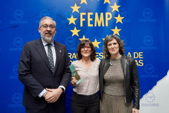 El Ayuntamiento de Santomera, premiado a nivel nacional por su proyecto para luchar contra el absentismo escolar - 1, Foto 1