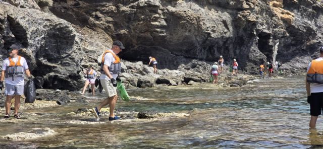 El Club Náutico de Águilas se suma a la iniciativa '1m2 contra la basuraleza' - 1, Foto 1