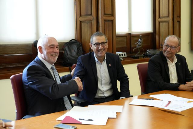 La Facultad de Medicina de la UMU y el Colegio de Médicos renuevan su compromiso con los futuros profesionales - 1, Foto 1