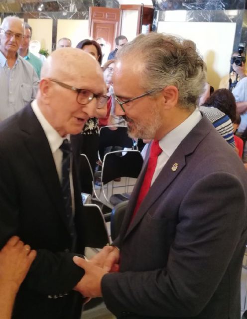 Artículo sobre el acto de homenaje a D. Juan Aznar García, superviviente del campo de concentración de Mauthausen - 1, Foto 1