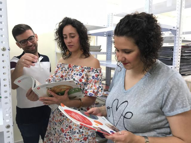 Más de 1.200 familias se benefician del banco de libros en Torre Pacheco - 3, Foto 3