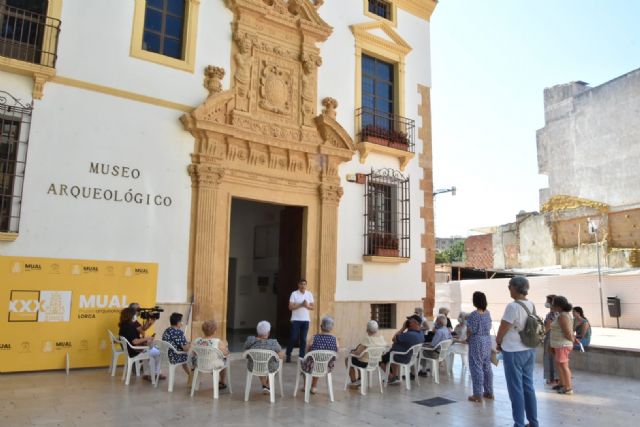 Los participantes de la 'I Escuela de Verano Senior', organizada por la Concejalía de Política del Mayor, visitan el Museo Arqueológico de Lorca - 2, Foto 2