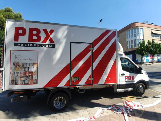 Autocares de Molina y Campillo Palmera colaboran con la 53 edición del Festival de Teatro de Molina de Segura portando publicidad en sus vehículos - 2, Foto 2
