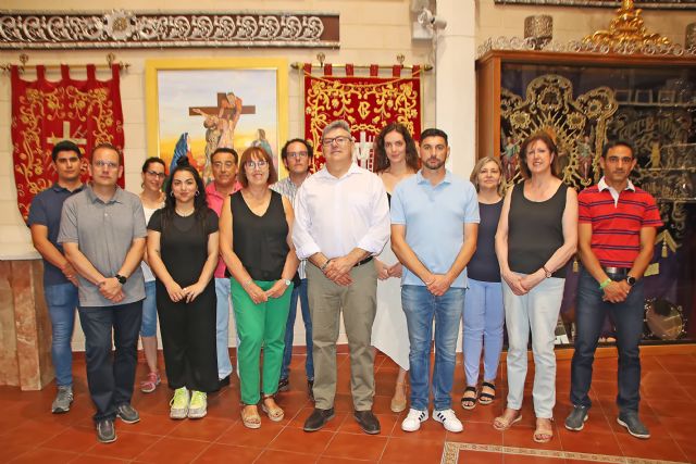 La Asociación Cultural El Rollo trabaja en un evento que una el vino y la Semana Santa - 1, Foto 1
