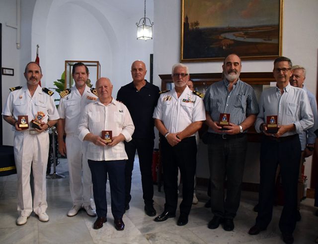 Sevilla . El Capitán de Navío González-Aller encabeza el homenaje a los héroes del 98 - 4, Foto 4