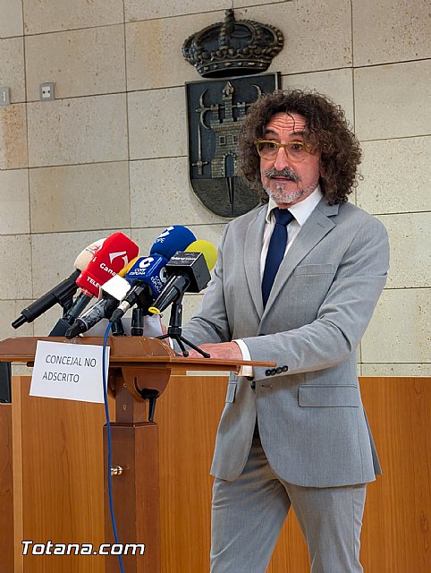 Manolo Cánovas detalla los acuerdos presupuestarios para Totana y responde a las críticas del resto de la oposición, Foto 2