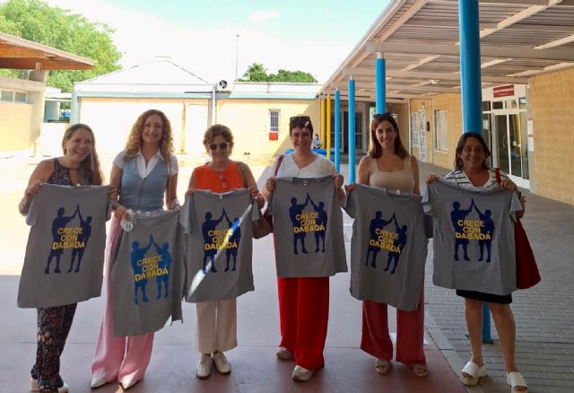 El Ayuntamiento de Murcia refuerza su compromiso con las familias de menores con TEA a través de las Escuelas Vacacionales de Crece con Dabadá El Ayuntamiento de Murcia refuerza su compromiso con las familias de menores con TEA a través de las Escuelas Vacacionales de Crece con Dabadá