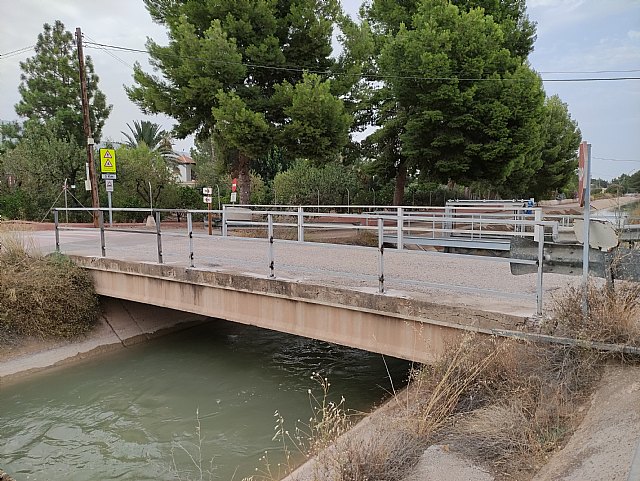 Se repara el guardarraíles del puente de Yéchar, Foto 4