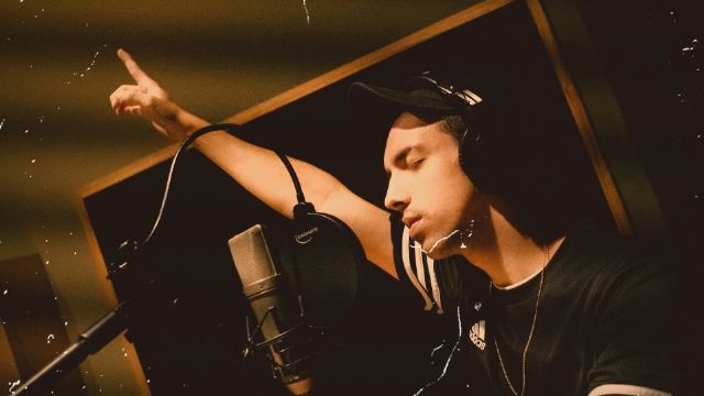 Blue Number Seven presenta ´Ojos brujos´, una canción para conectar miradas inolvidables - 2, Foto 2