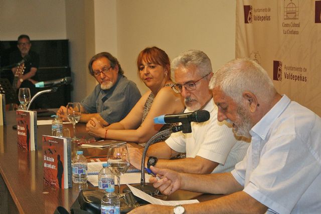 Tras su paso por Valdepe&ntilde;as 'El tránsito discordante' de Jesús Sánchez Rivas recala en Salamanca el próximo 20 de agosto - 5, Foto 5