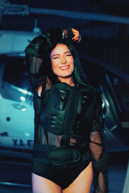 Isa la Mexicana lanza su nuevo sencillo “KSI NI DOLIÓ”, un abrebocas a su álbum “Metamorfosis” - 2, Foto 2