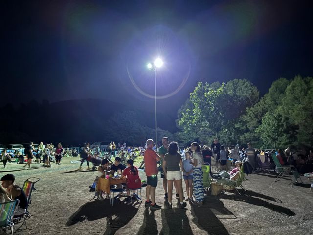 La ‘Lluvia de Estrellas’ congrega a más de medio millar de personas en el Observatorio Astronómico del Cabezo de la Jara - 2, Foto 2
