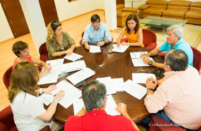 La Comisión de Subvenciones evalúa 115 solicitudes para su adjudicación a asociaciones de vecinos - 1, Foto 1