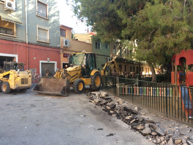 Comienzan las obras de renovación de las aceras de la Plaza del Rollo - 1, Foto 1