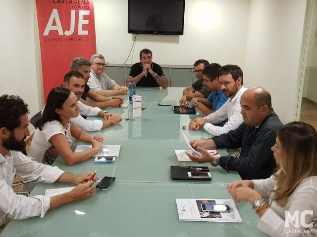 MC Cartagena consensúa con los representantes de las asociaciones del sector sus aportaciones al Plan de Impulso al Comercio - 1, Foto 1