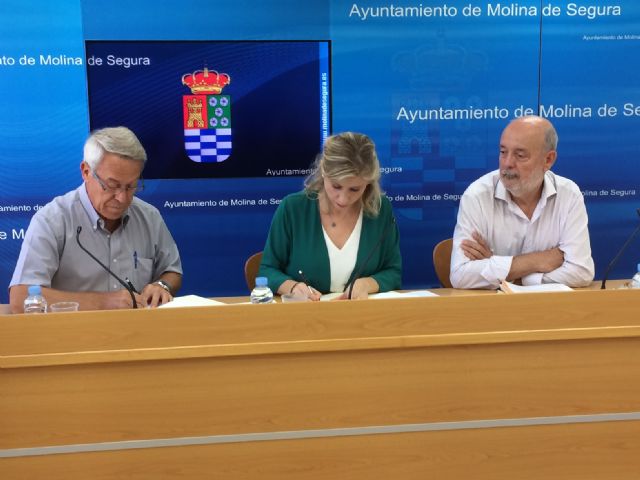 El Ayuntamiento de Molina de Segura firma un convenio con la Asociación Cultural BATUTA Virginia para la promoción de sus actividades musicales - 1, Foto 1