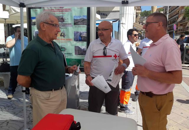 Caravaca participa en el ‘Día Mundial de los Primeros Auxilios’ con la campaña de Cruz Roja - 1, Foto 1