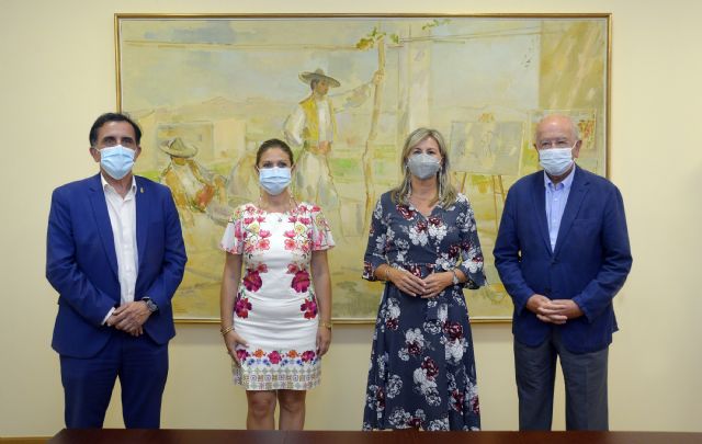 Fundación CajaMurcia y CaixaBank colaboran con el Ayuntamiento de Murcia en la mejora de los Centros Sociales de Mayores - 1, Foto 1