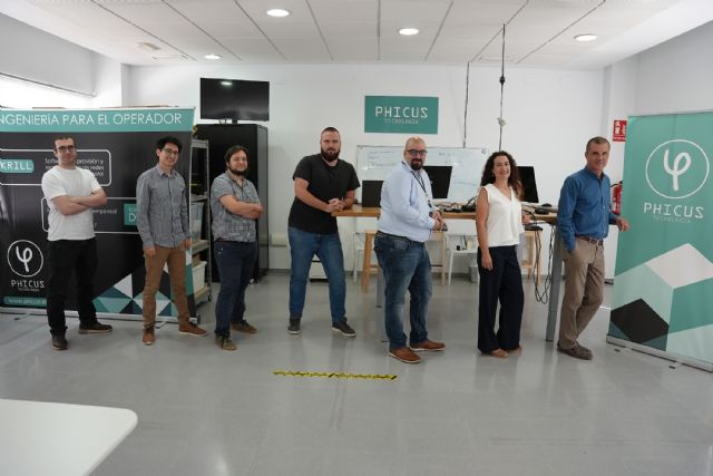 Phicus Tecnología desarrolla una innovadora app que amplía la cobertura de banda ancha de los usuarios de operadores locales - 1, Foto 1