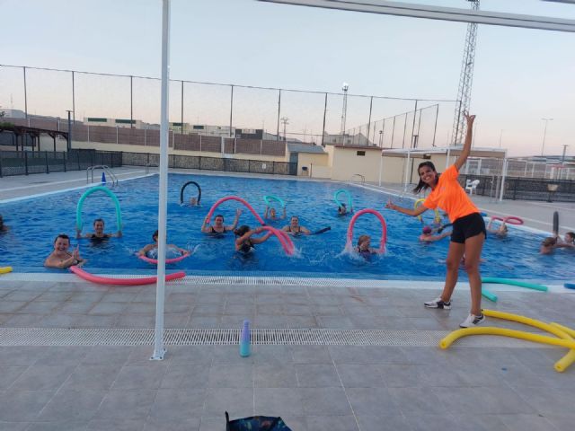Más de 8.000 usuarios disfrutan de las piscinas municipales de Lorquí este verano - 1, Foto 1