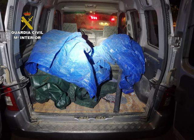 La Guardia Civil desarticula tres grupos delictivos dedicados a sustraer productos agrícolas en Mula - 1, Foto 1