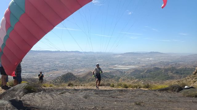 La meteorología ofrece un día de vuelo espectacular a los 41 pilotos que participan en la prueba nacional de parapente - 3, Foto 3