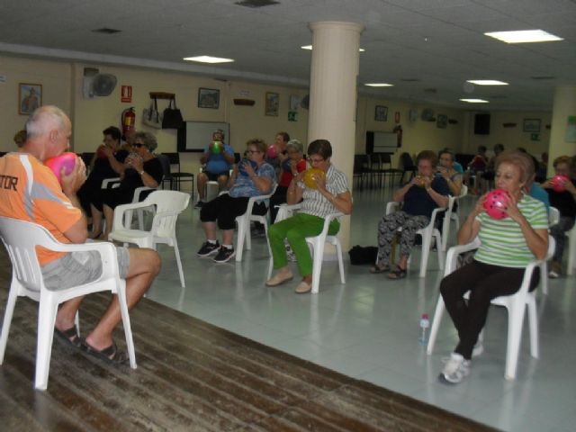 Comienza el programa de Gimnasia para Personas Mayores, organizado por la Concejalía de Deportes, en el Centro Municipal de Personas Mayores, Foto 5
