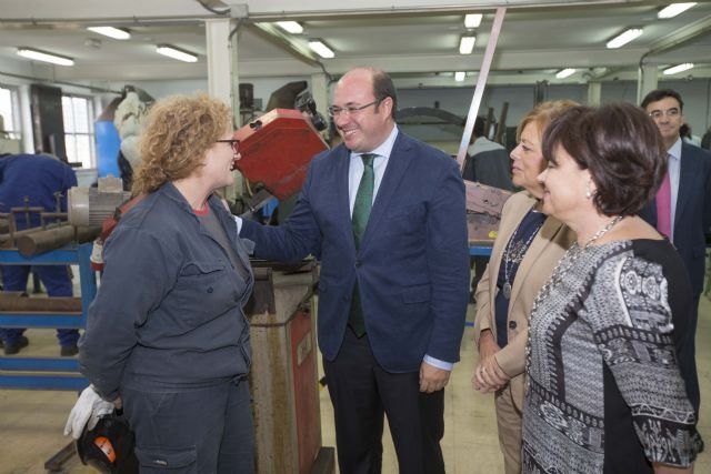 Pedro Antonio Sánchez: Estamos especializando la FP para que los alumnos tengan mayores y mejores oportunidades de empleo - 4, Foto 4