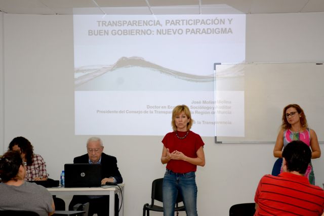 José Molina visita Campos del Río para informar a los vecinos sobre Transparencia - 1, Foto 1