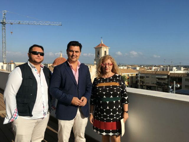 El Ayuntamiento renueva convenio de colaboración con la asociación benéfica El niñito Jesús - 1, Foto 1