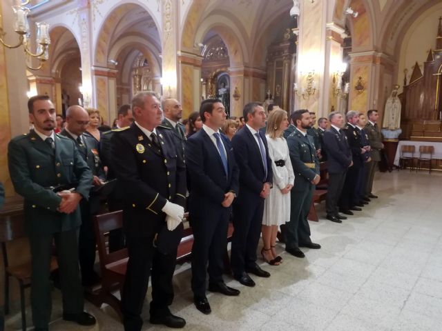 El alcalde de Alcantarilla, Joaquín Buendía, asiste a los actos de celebración de la Patrona de la Guardia Civil en Las Torres de Cotillas - 1, Foto 1