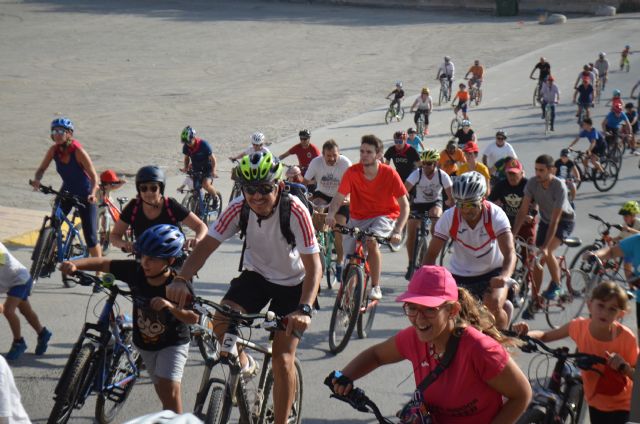 500 participantes se dieron cita en una nueva edición de En forma pedaleando - 2, Foto 2