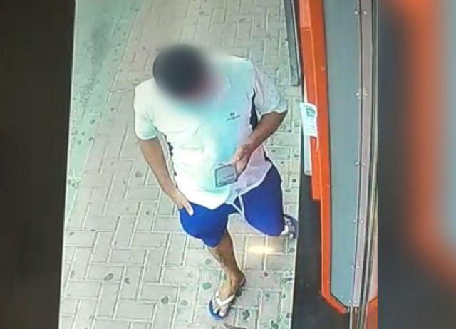 La Guardia Civil esclarece una decena de delitos de phishing presuntamente cometidos por un vecino de Cieza - 2, Foto 2