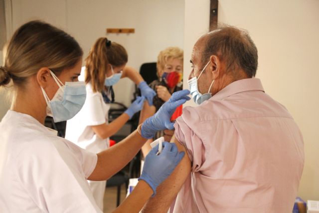 El centro de mayores de Santomera servirá como punto de vacunación contra la gripe - 4, Foto 4